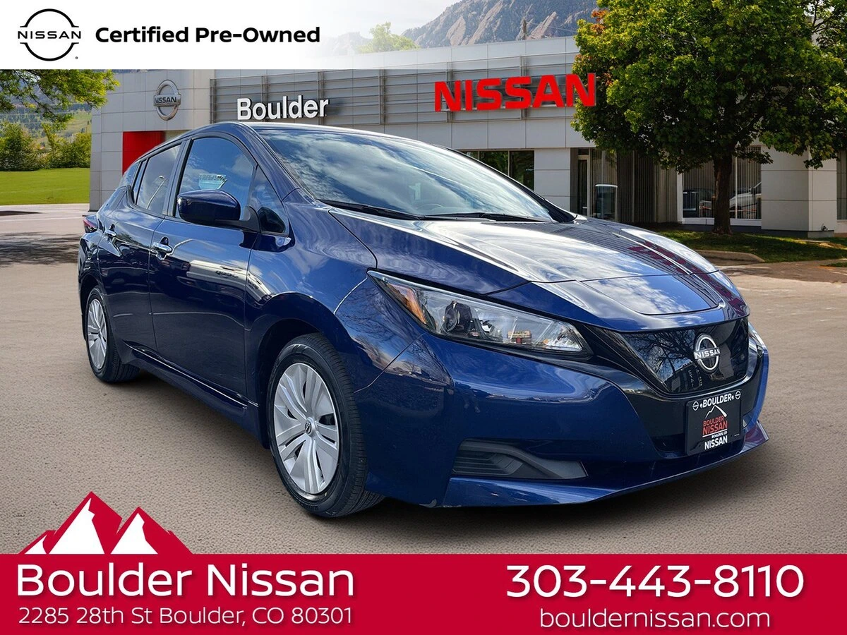 2023 Nissan Leaf S's photo