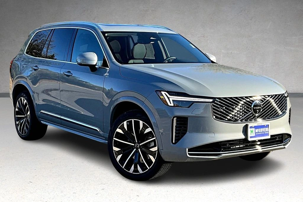 2026 Volvo - image 2