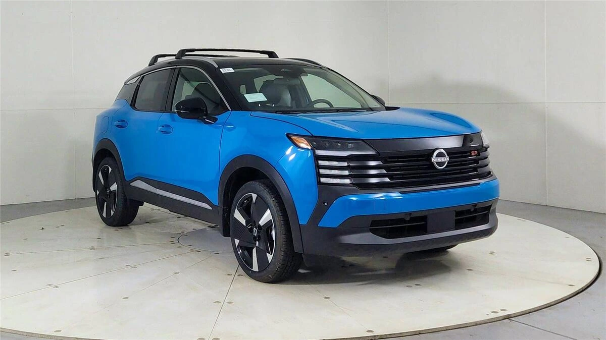 2026 Nissan KICKS SR AWD's photo