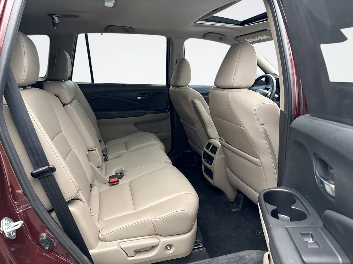 2022 Honda Pilot SE - Photo 10