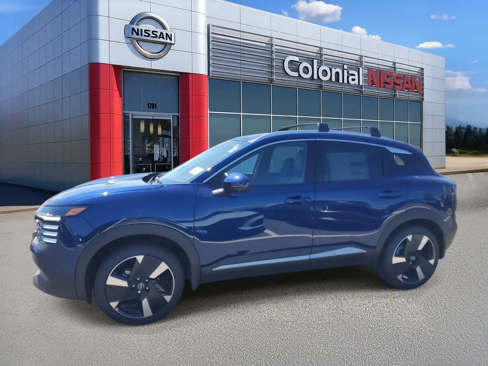 2025 Nissan Kicks SR photo 3
