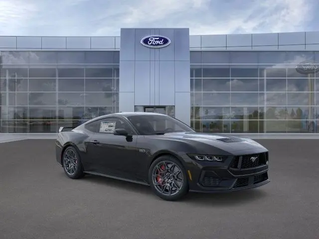 2025 Ford Mustang GT Premium's photo