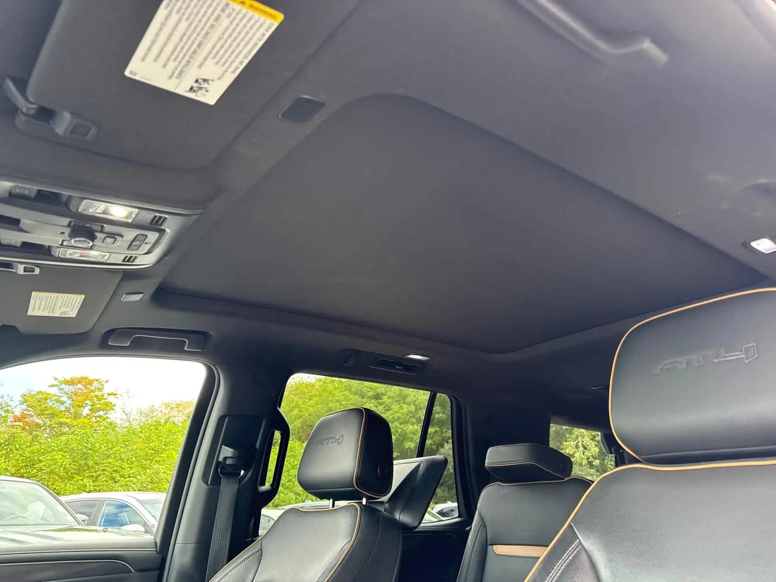 2021 Gmc Yukon AT4 photo 13