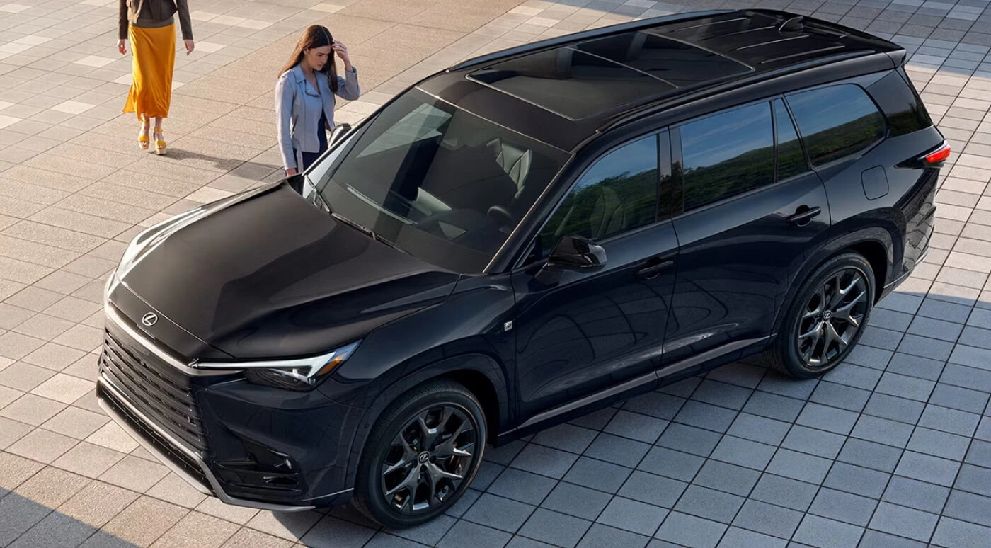 Lexus TX