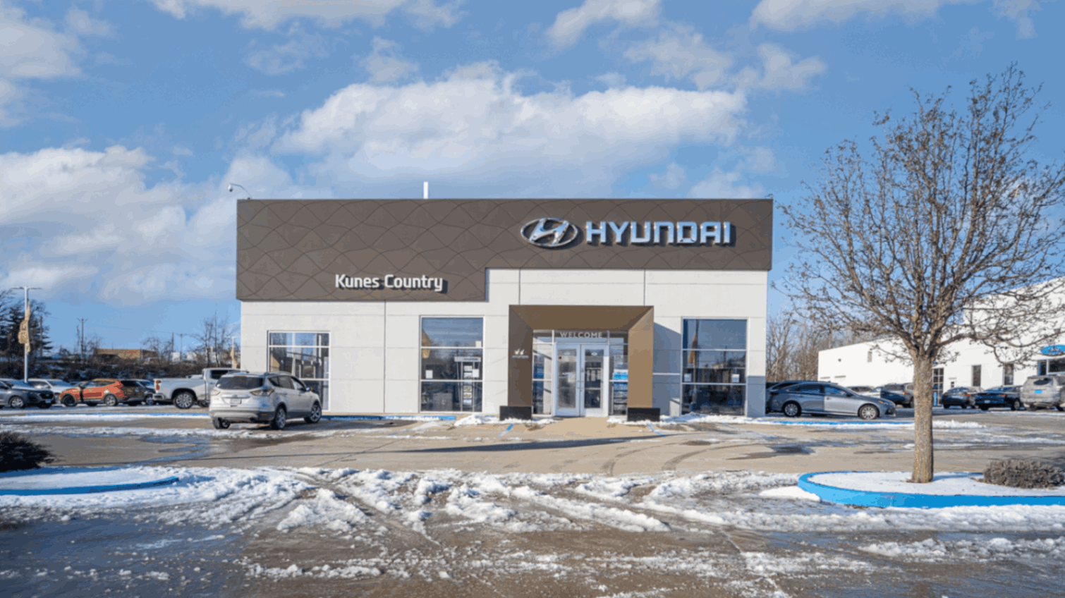 Kunes Hyundai of Quincy-exterior