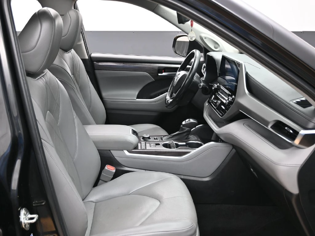 2022 Toyota Highlander Platinum - Photo 31