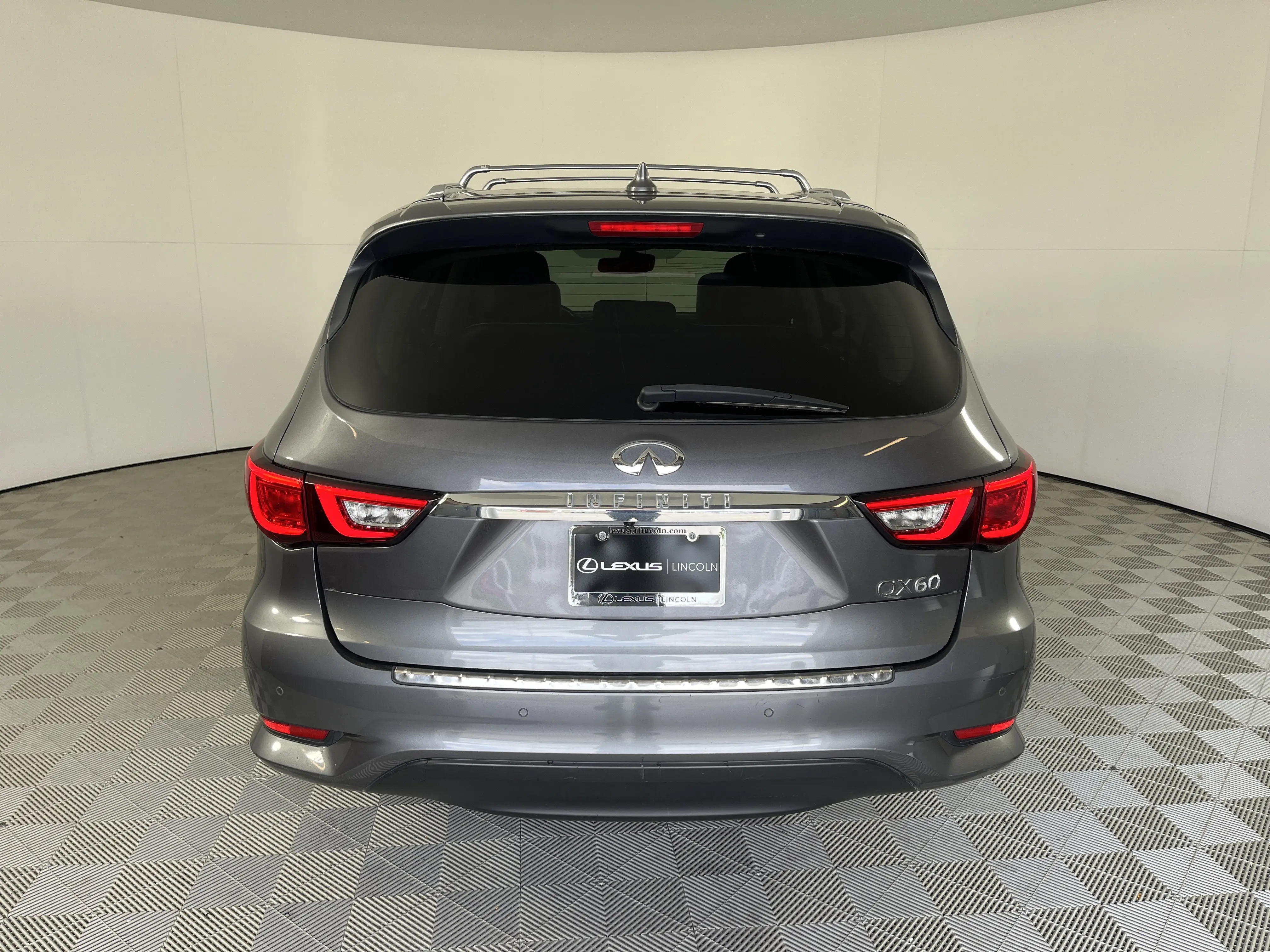 2017 Infiniti QX60 photo 6