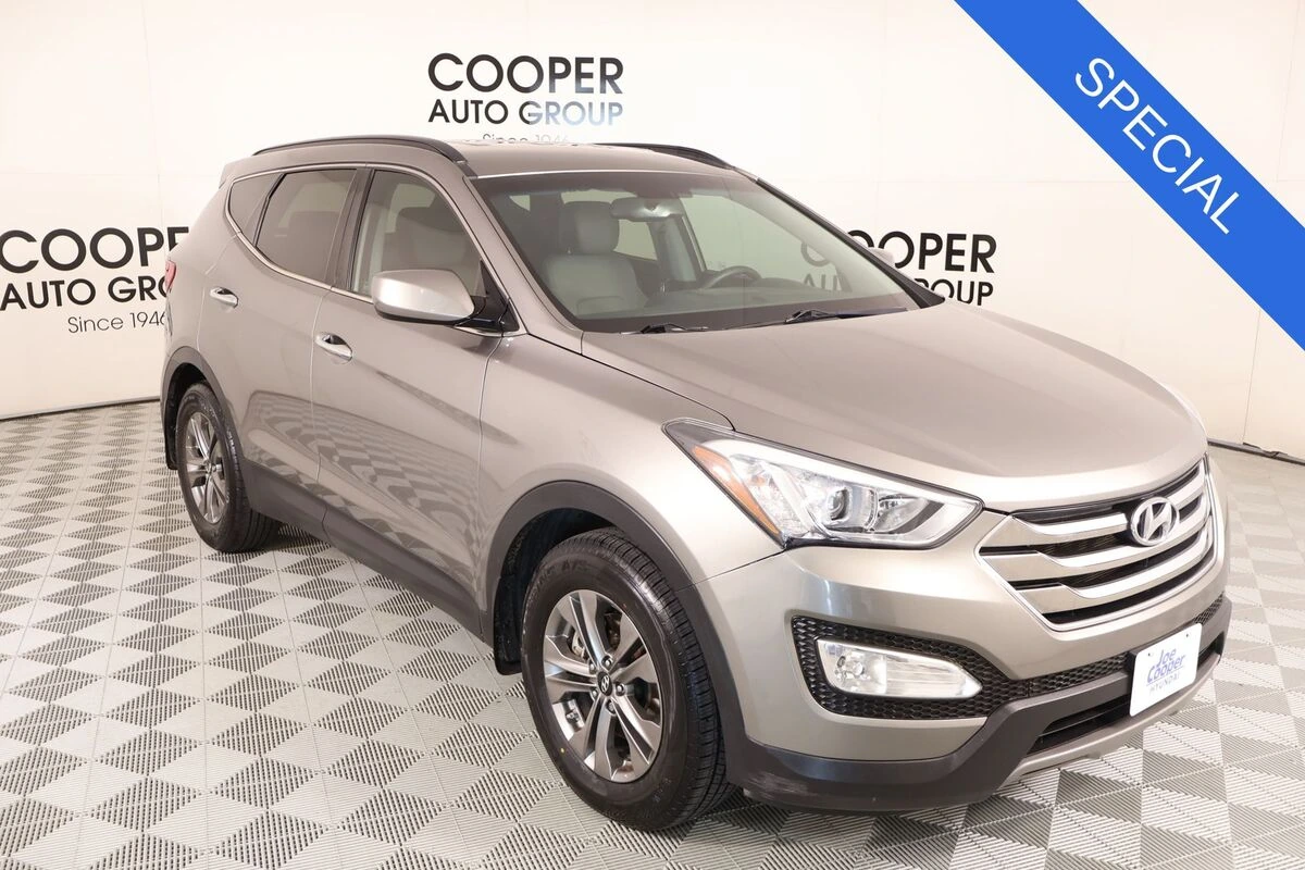 2015 Hyundai Santa Fe Sport's photo