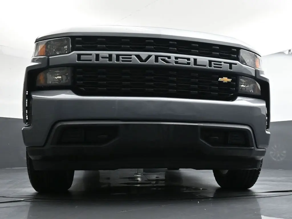 2020 Chevrolet Silverado 1500 Custom photo 34