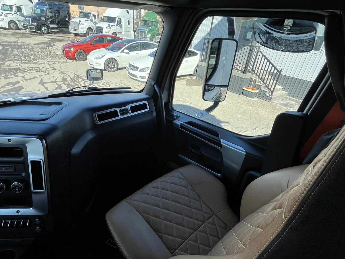 2024 Western Star - image 35