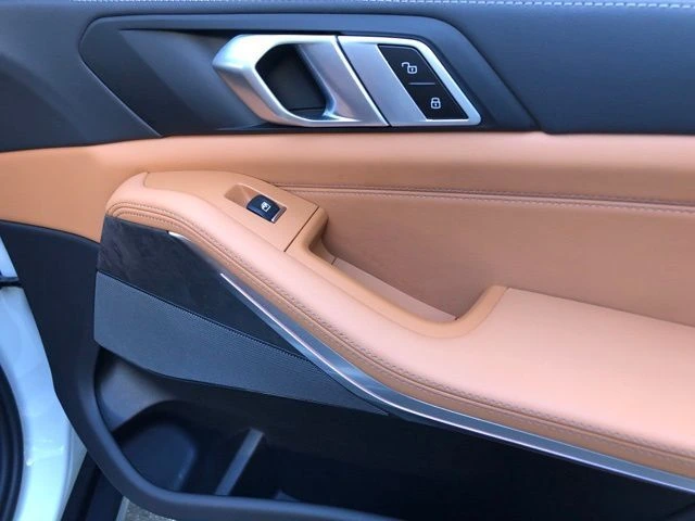 2026 BMW X5 50e - Photo 16