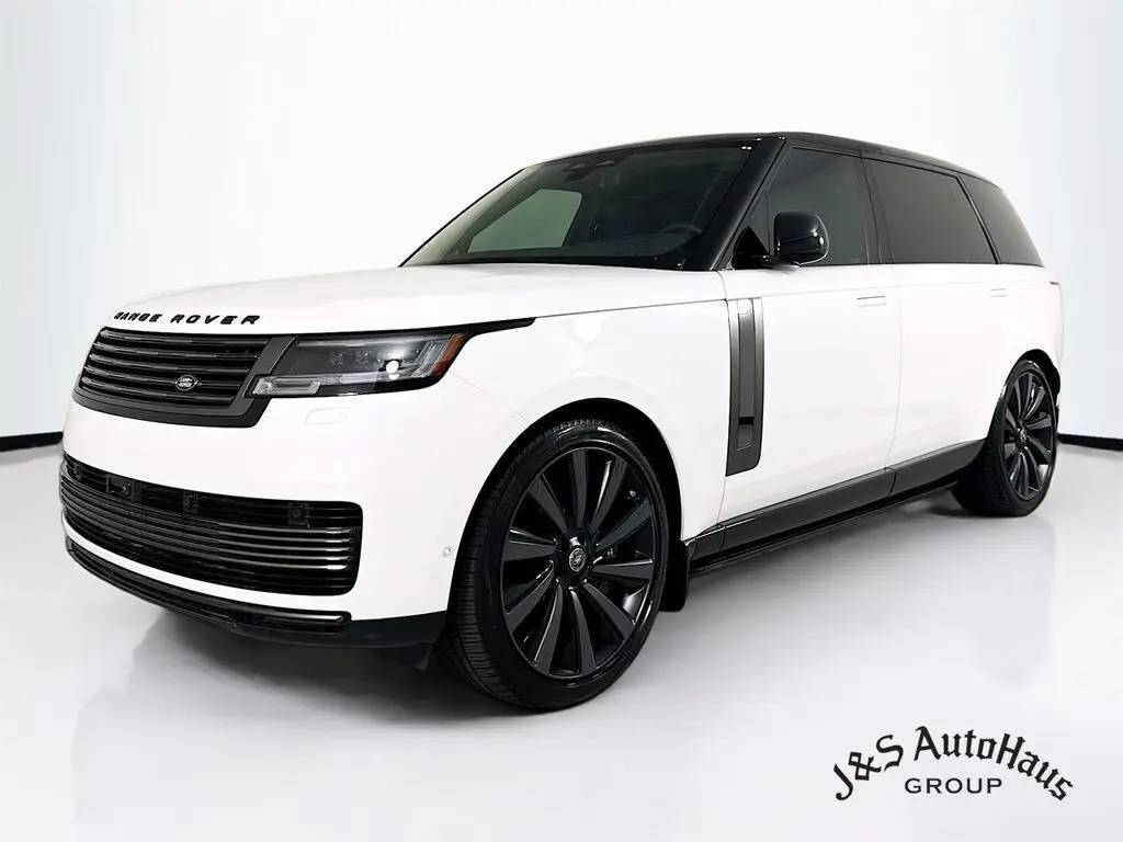 2024 Land Rover Range Rover SV photo 3