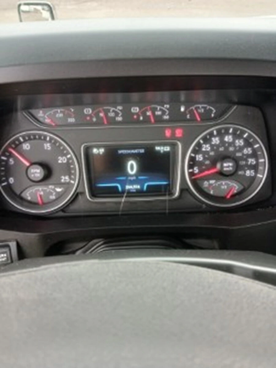 2020 International LT - image 8