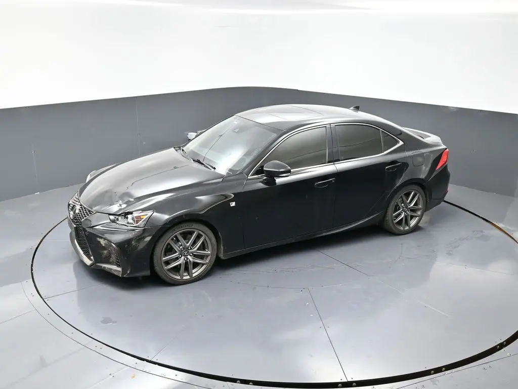 2017 Lexus IS 300 photo 13