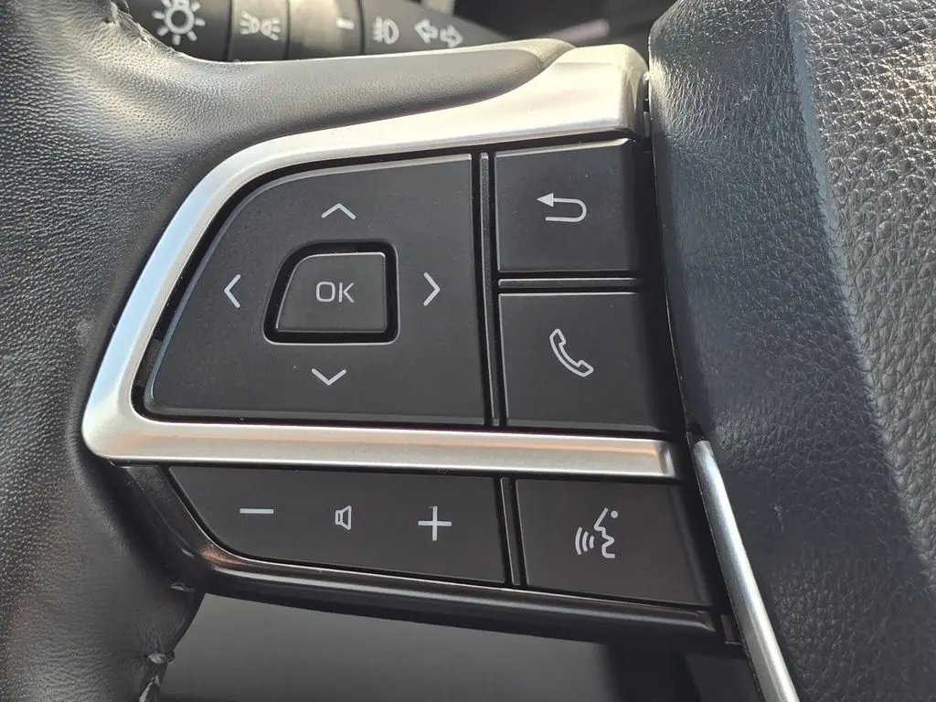 2023 Toyota Highlander Limited Platinum XLE XSE photo 28