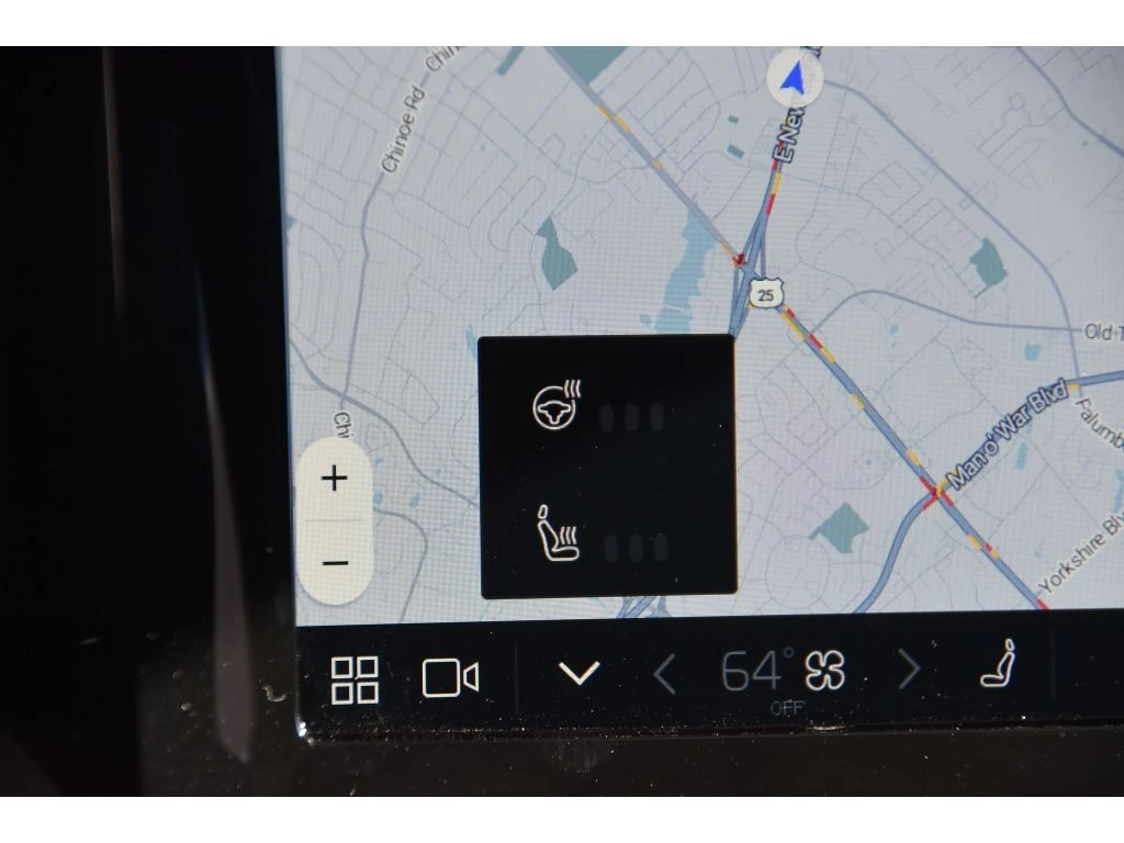 2025 Volvo - image 22