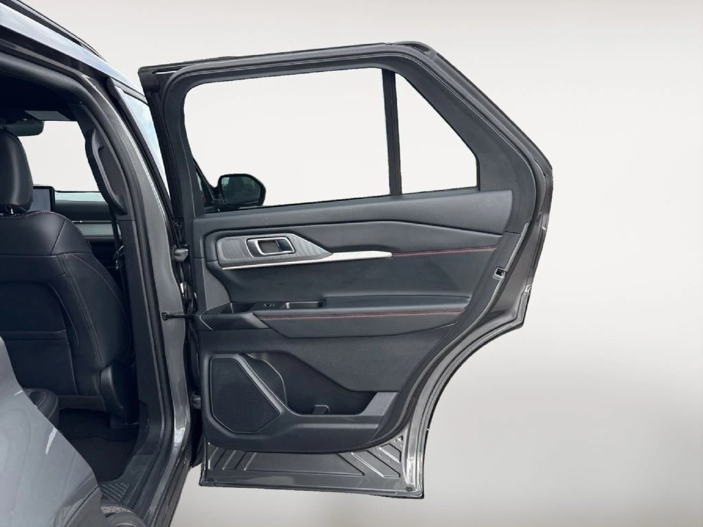 2025 Ford Explorer ST-LINE - Photo 22
