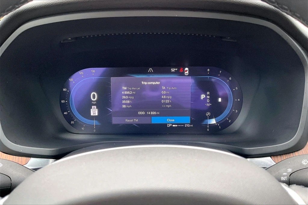 2023 Volvo - image 13