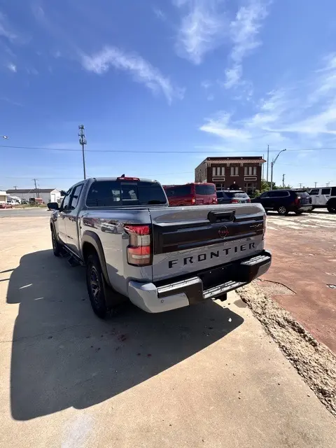 2026 Nissan Frontier PRO-4X photo 8
