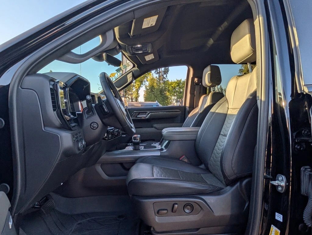 2024 Chevrolet Silverado 1500 ZR2 - Photo 10