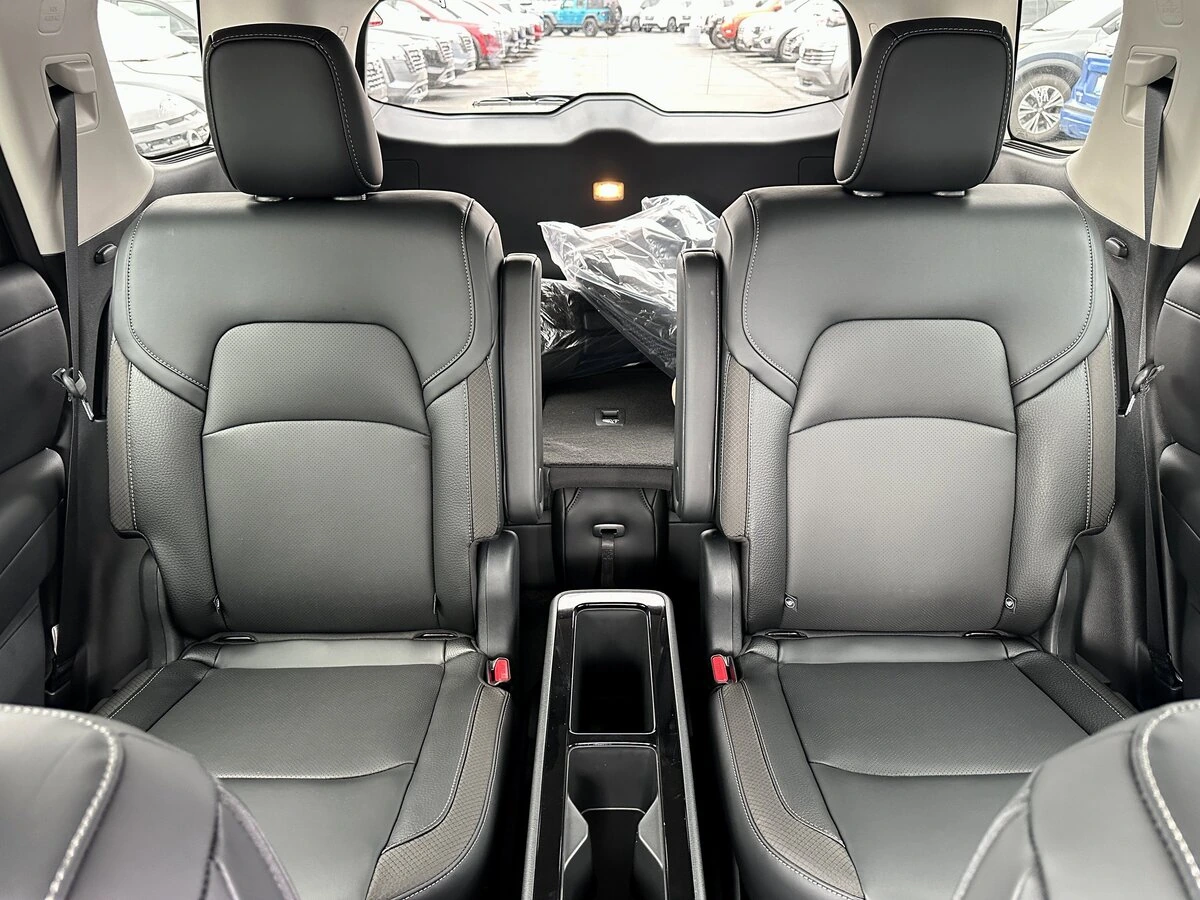 2026 Nissan Pathfinder SL - Photo 33