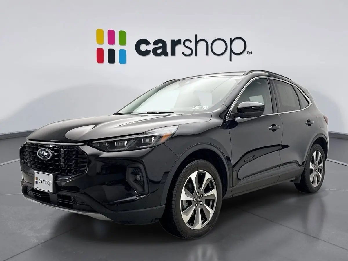 2024 Ford Escape Platinum's photo