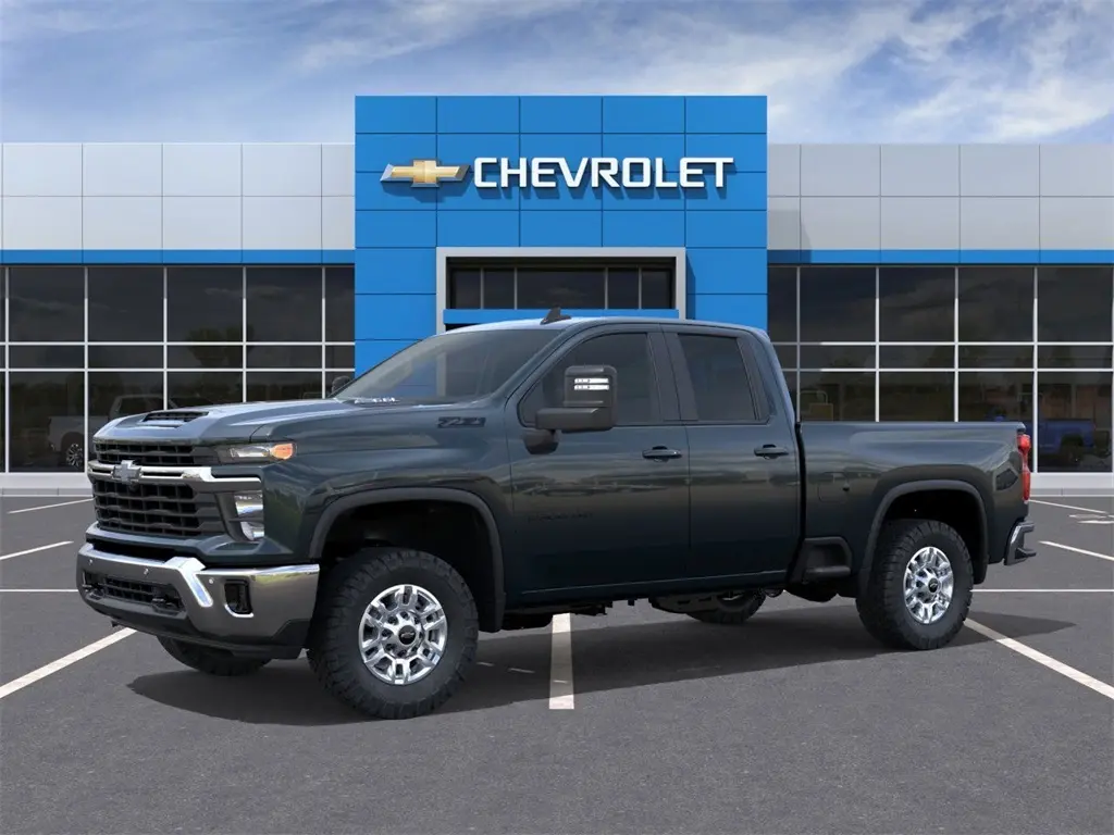 2026 Chevrolet Silverado 2500HD LT photo 2