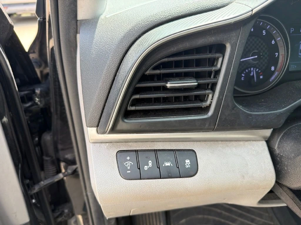 2020 Hyundai Elantra SEL - Photo 14
