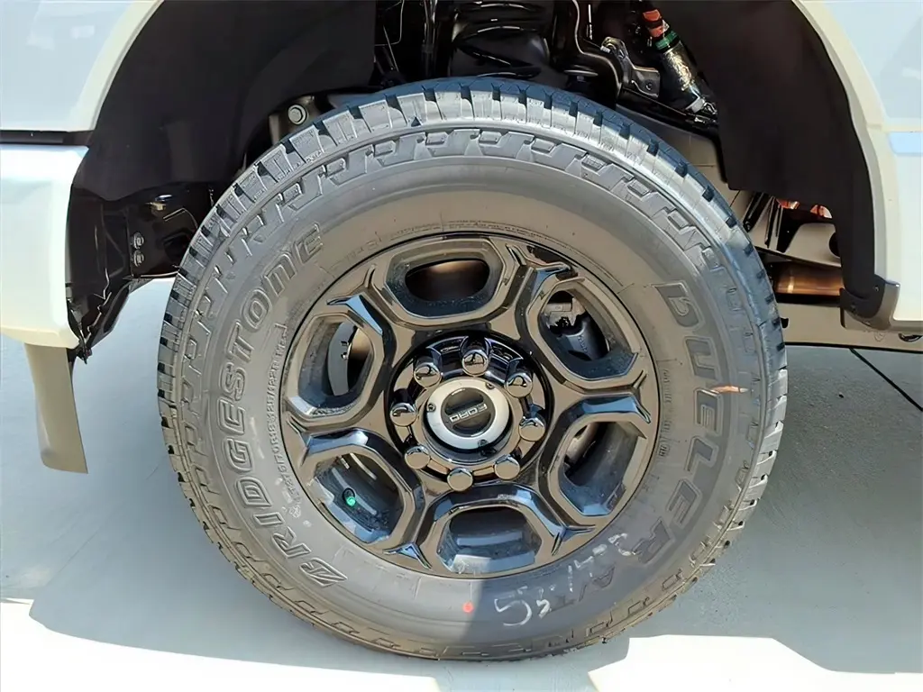 2026 Ford F-250 photo 17