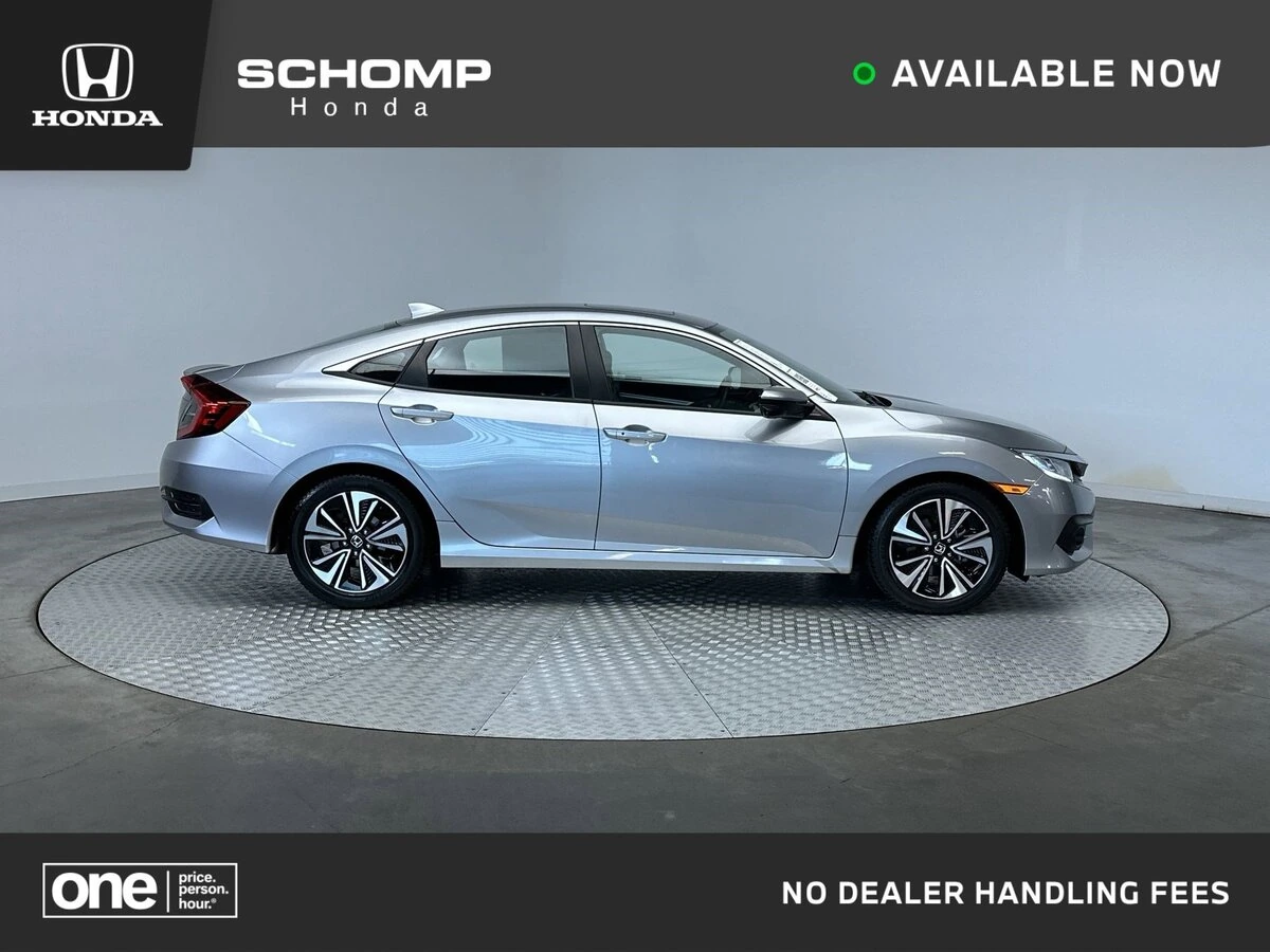 2018 Honda Civic EX-T's photo