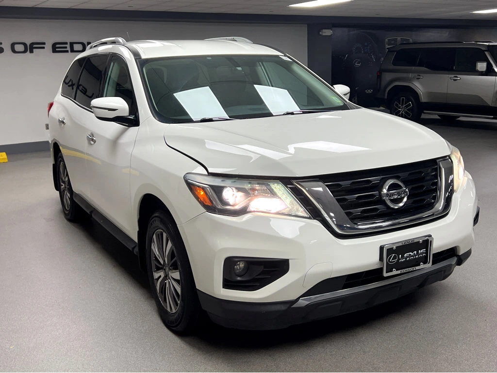 2017 Nissan Pathfinder