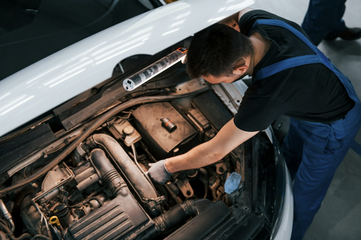 A Guide to Auto Service in Des Moines and Spring Service Options