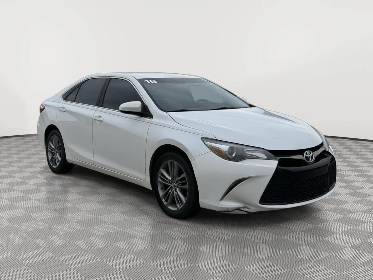 2016 Toyota Camry Special Edition