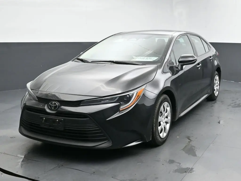 2023 Toyota Corolla LE photo 4