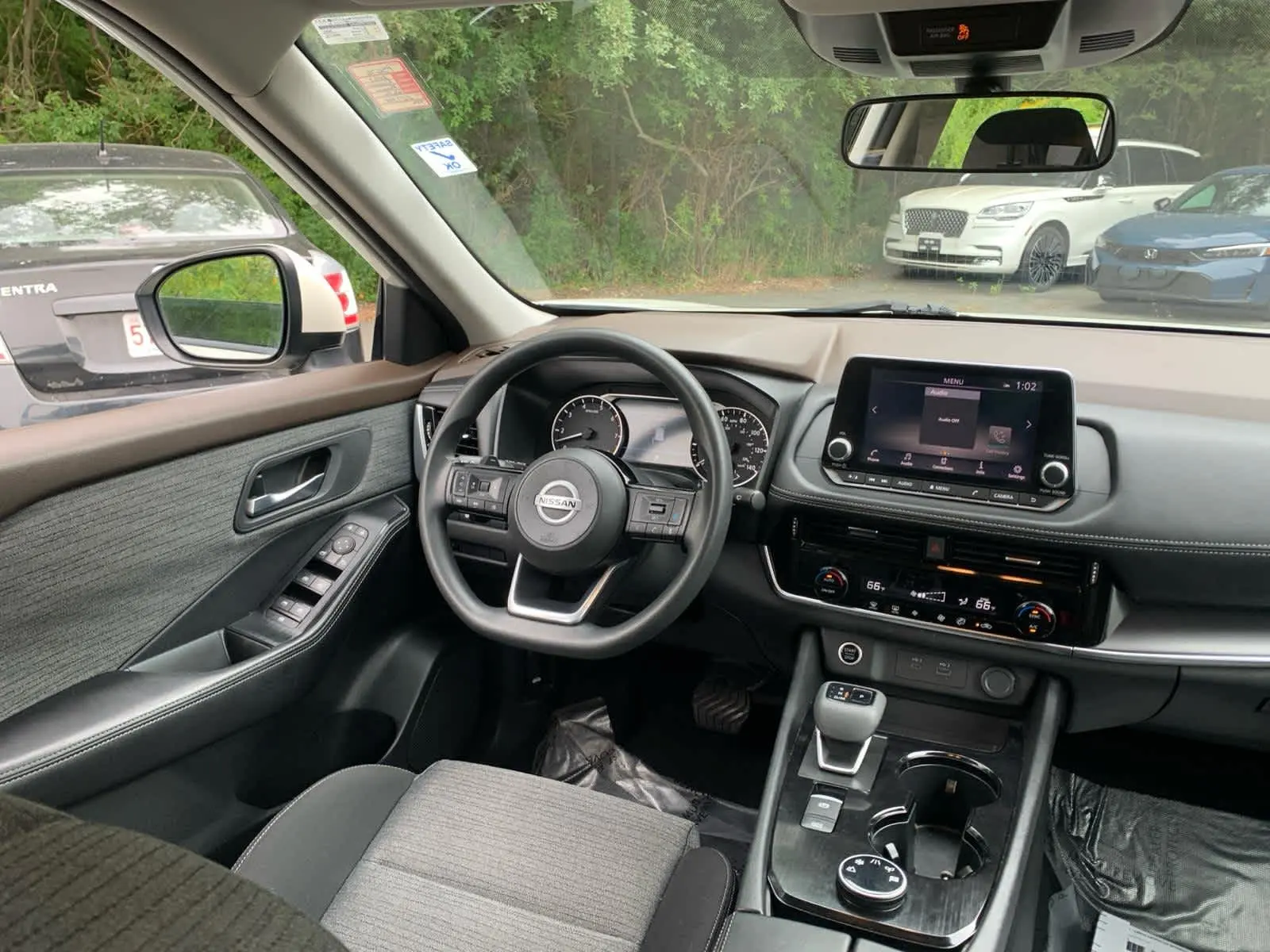 2021 Nissan Rogue SV photo 32