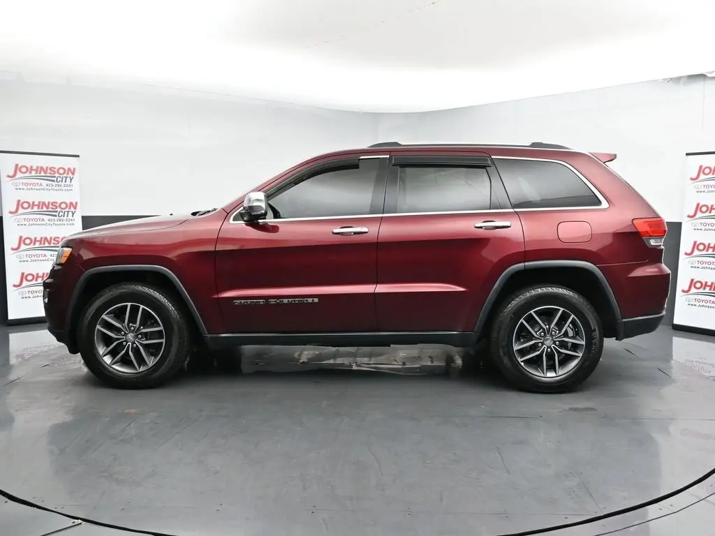 2017 Jeep Grand Cherokee Limited photo 3