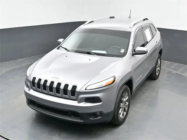 2018 Jeep Cherokee Latitude photo 30