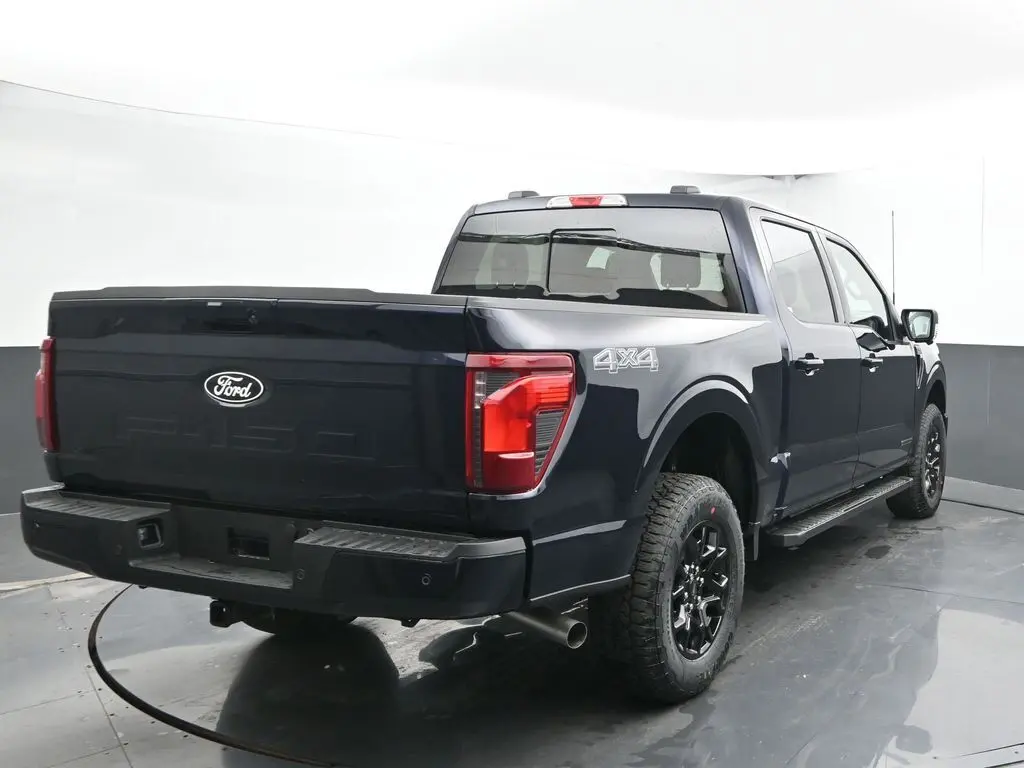 2025 Ford F-150 XLT photo 4