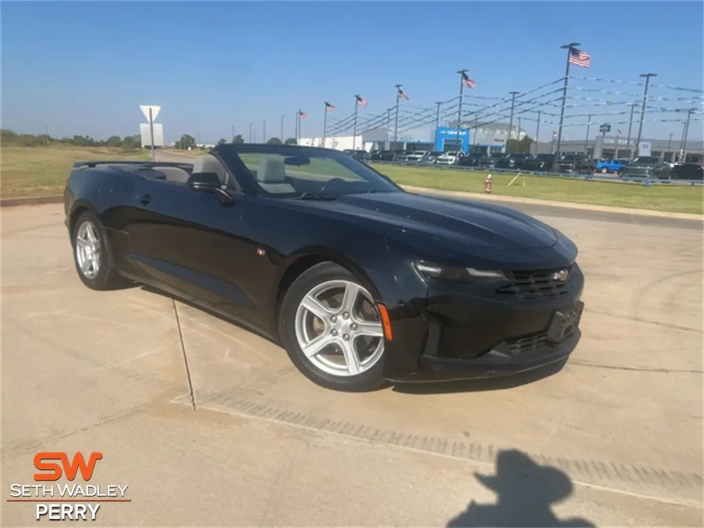 2020 Chevrolet Camaro 1LT photo 11