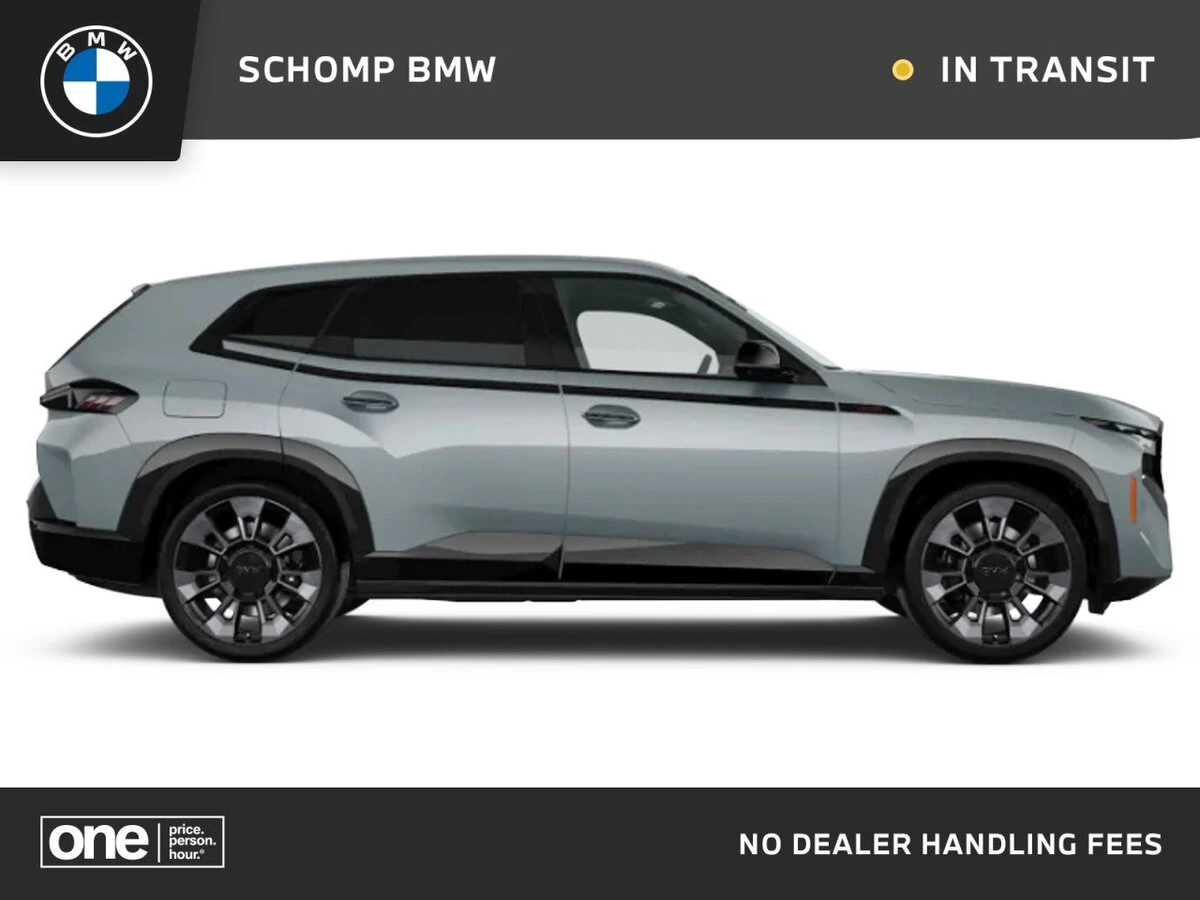 2026 BMW XM Base's photo
