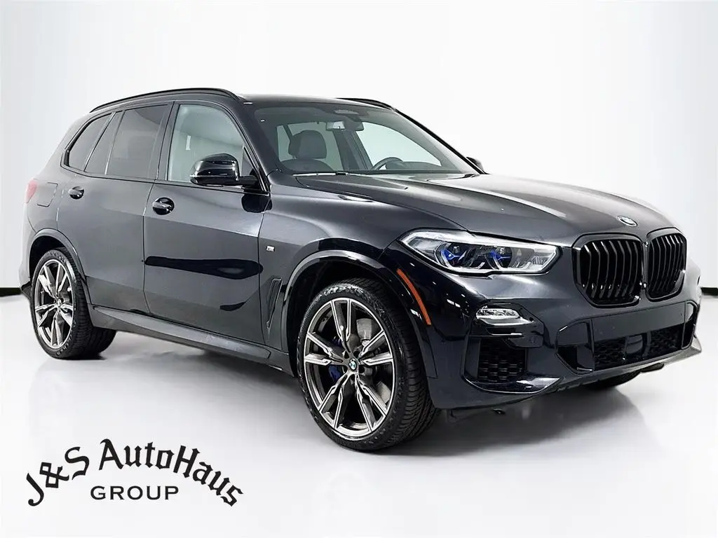 2020 BMW X5 M50i's photo