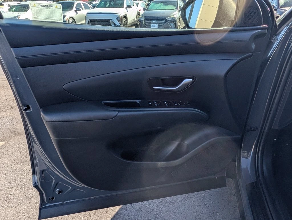 2025 Hyundai Tucson SEL - Photo 17