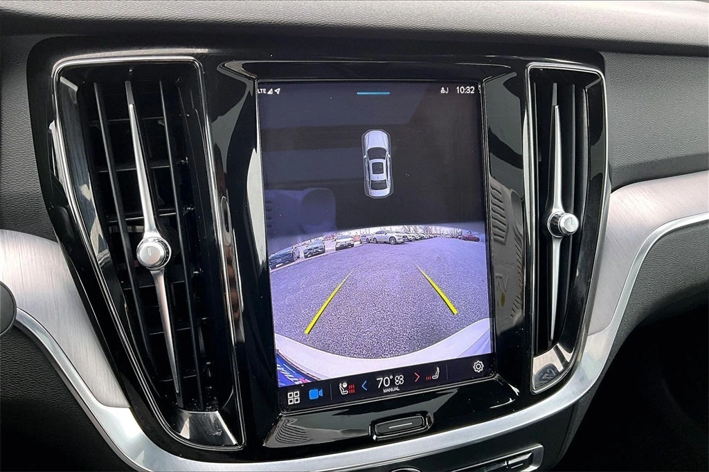 2023 Volvo - image 14