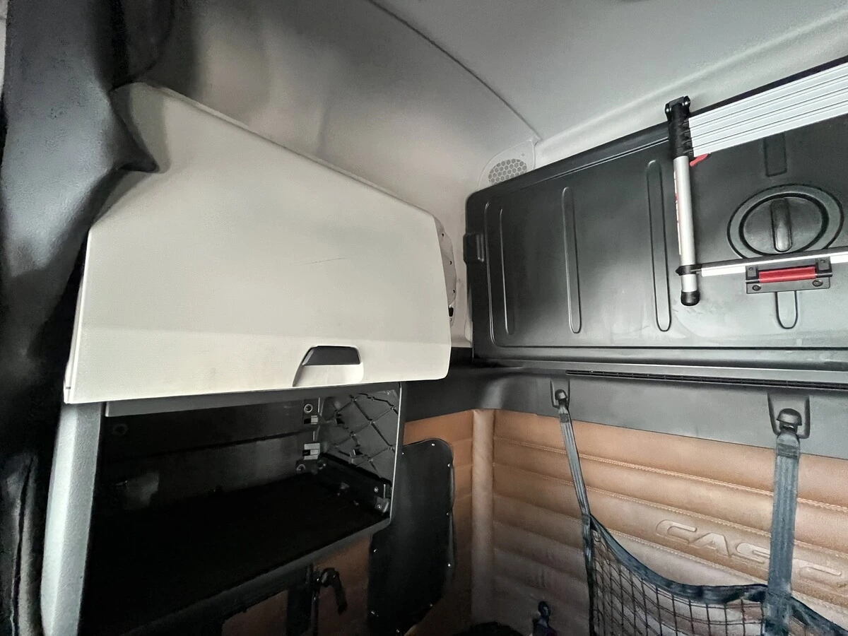 2022 Freightliner Cascadia - image 31