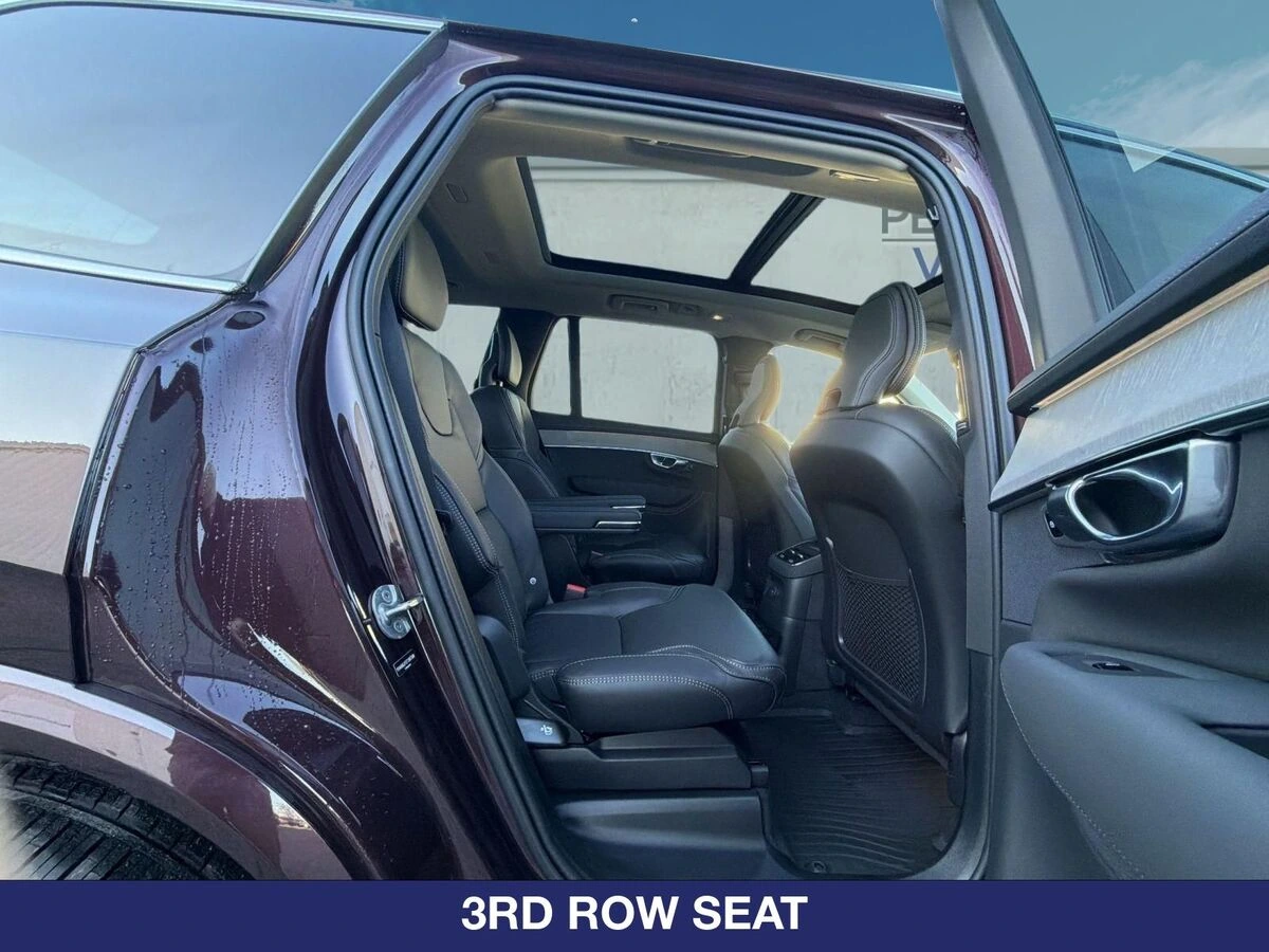 2026 Volvo - image 28