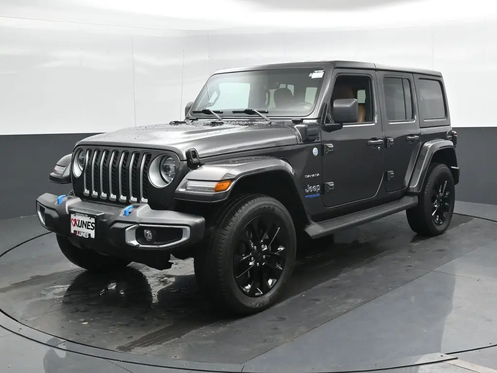 2022 Jeep Wrangler Unlimited Sahara 4xe photo 4