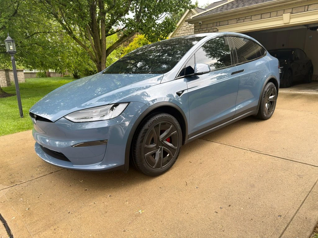 2026 Tesla Model X Plaid's photo