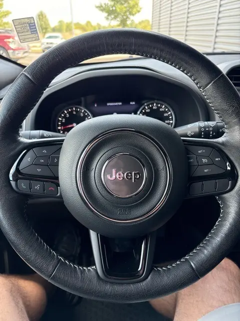2021 Jeep Renegade Latitude photo 4