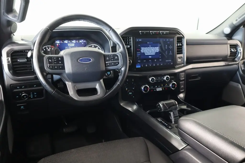2023 Ford F-150 XLT photo 2