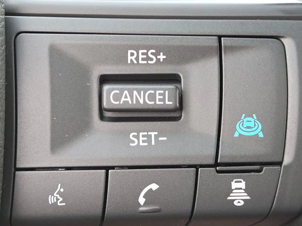 2026 Nissan Rogue SV photo 12